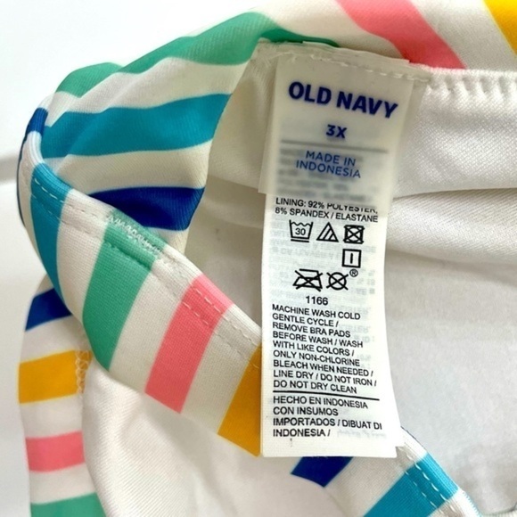 Old Navy Swim NWT Printed Triangle Bikini Swim Top for Women - Picture 7 of 9
